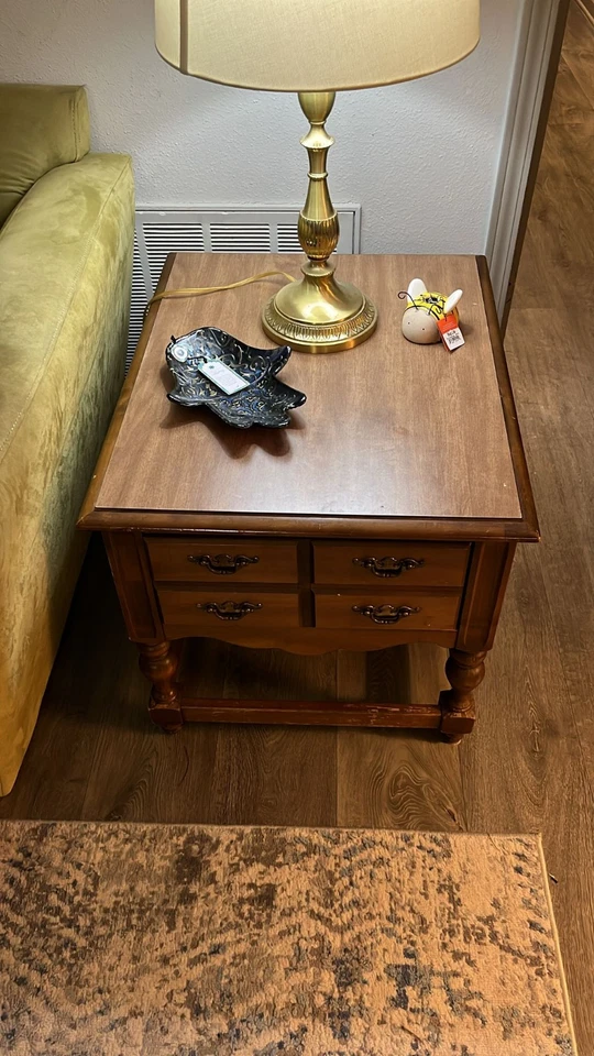 Винтажный боковой столик Broyhill Premier — только самовывоз (Атланта, Джорджия) - Изображение 2 из 4