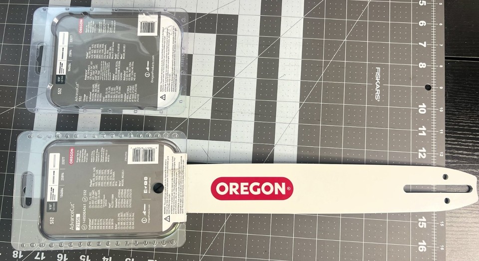 S52 Sign LOT of 2 - NEW Oregon 14 in. Chainsaw Bar & S52 Chain Combo with Extra ...
