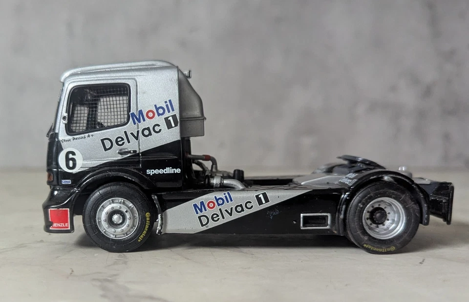 Camión de carreras Mercedes Benz escala 1/43 Minichamps 439 980306 Foto 2 de 4