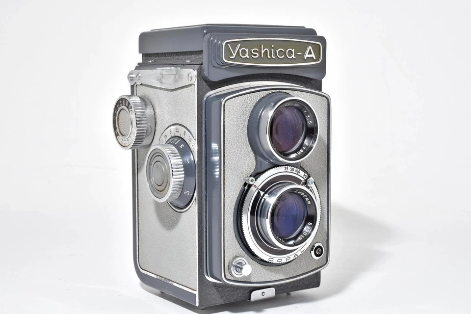 Yashica-A Yashikor 80mm f/3.5 TLR Medium format [Near Mint,Overhauled] Japan - Image 4 of 4
