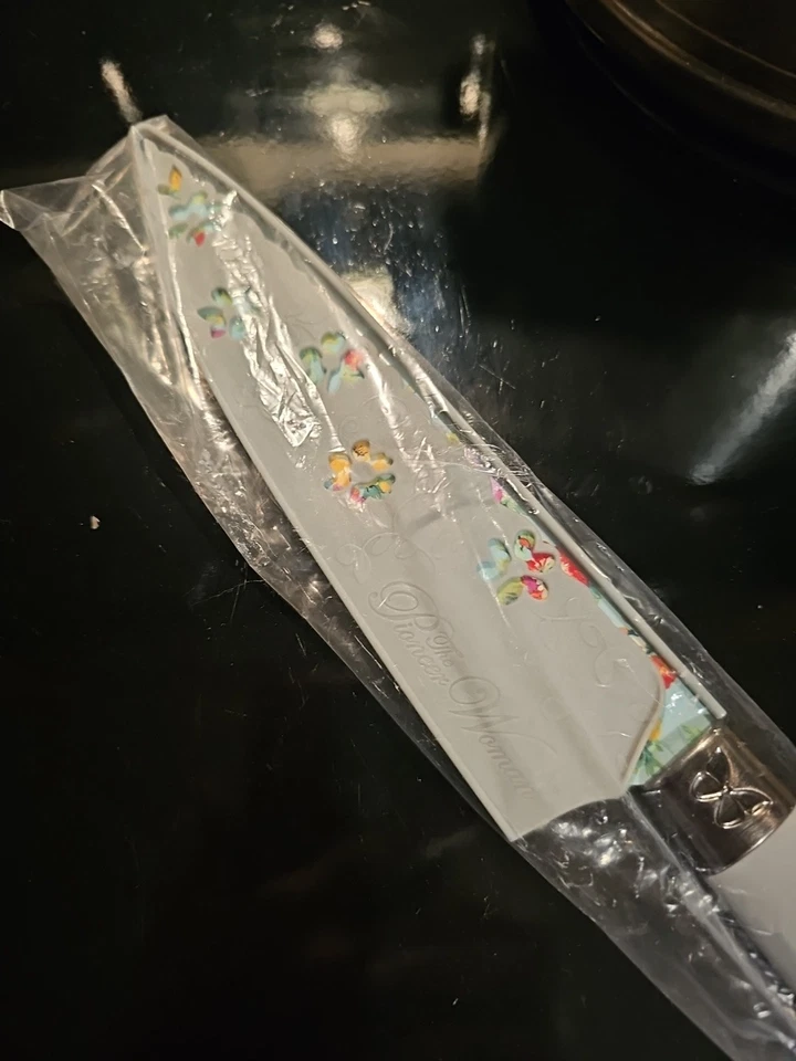 Cuchillo Mujer Pioneer Gris Hoja Floral Nuevo. Foto 2 de 4