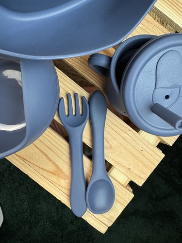 Baby Geschirr Set Blau Silikon Hase 8 Teile - Bild 2 von 5