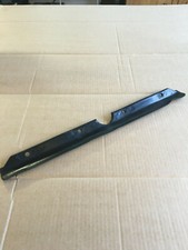 VW T3 Dichtung Spritzschutz  f. GFK Stoßstange hinten 255807397 orig. VW gebr   