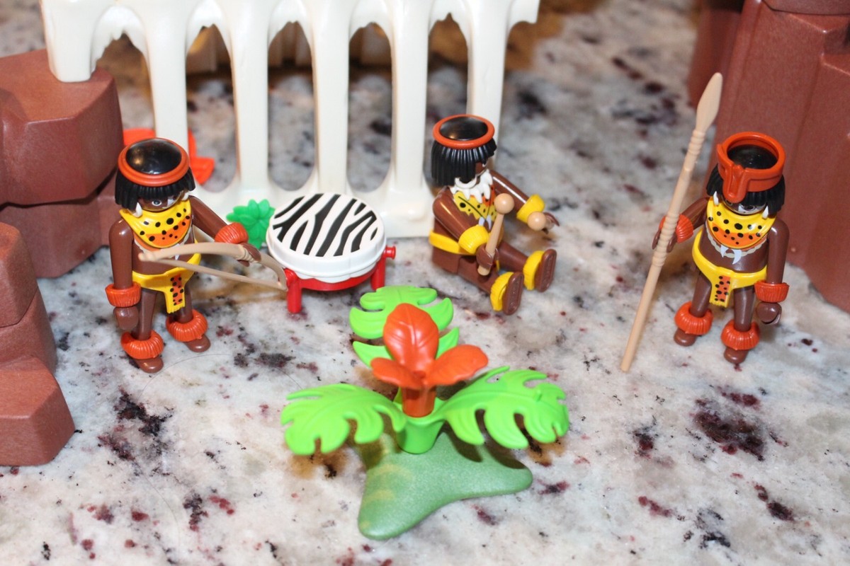 Vintage PLAYMOBIL 3040 Jungle Dinosaur African Tribesman 100