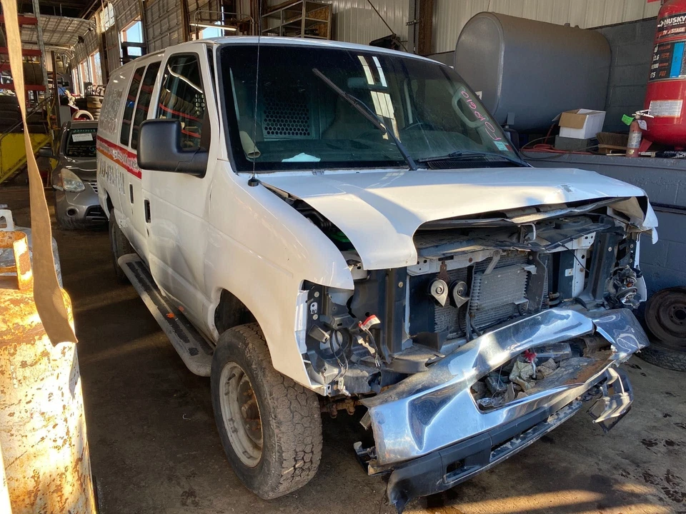 Used Left Sun Visor fits: 2014 Ford E250 VAN w/o illumination Left Grade A - Изображение 3 из 4