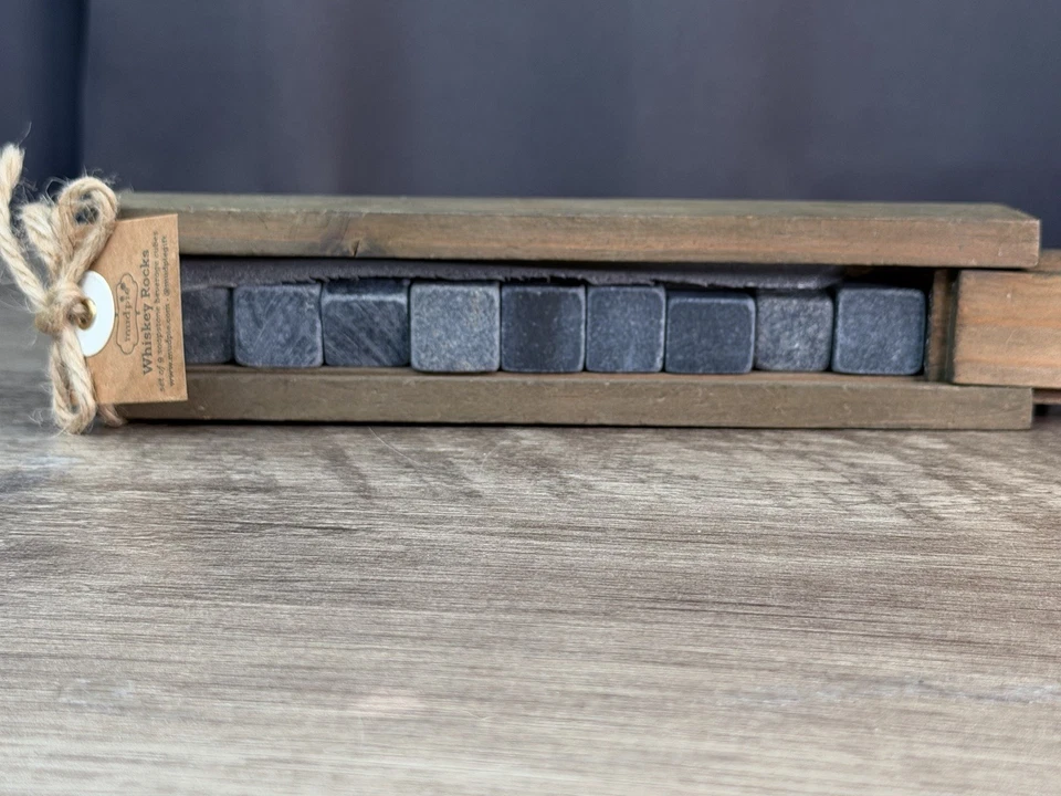 Mud Pie Whiskey Rocks 9er Set Stein Getränkewürfel in Holzbox Neu Geschenkset - Bild 3 von 4