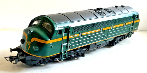 FLEISCHMANN HO 4272 SNCB 5202 DC, Top Zustand, läuft gut, leuchtet ok. | Condition: Used