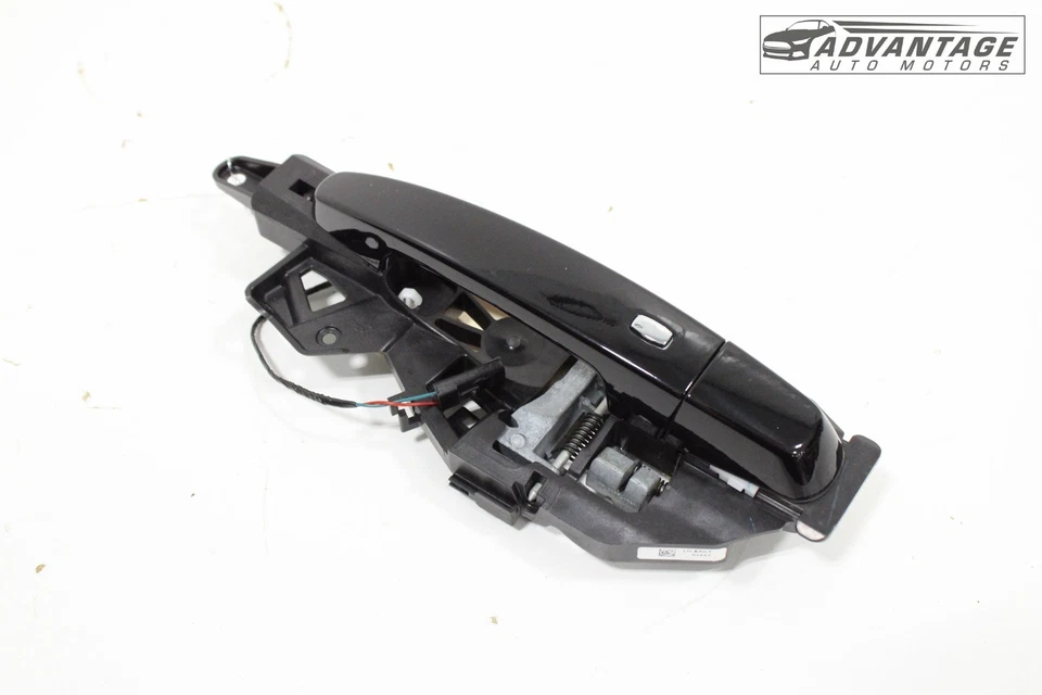 Chevrolet Blazer 2019-2025 manija del panel de la puerta exterior trasera izquierda negra OEM Foto 4 de 4