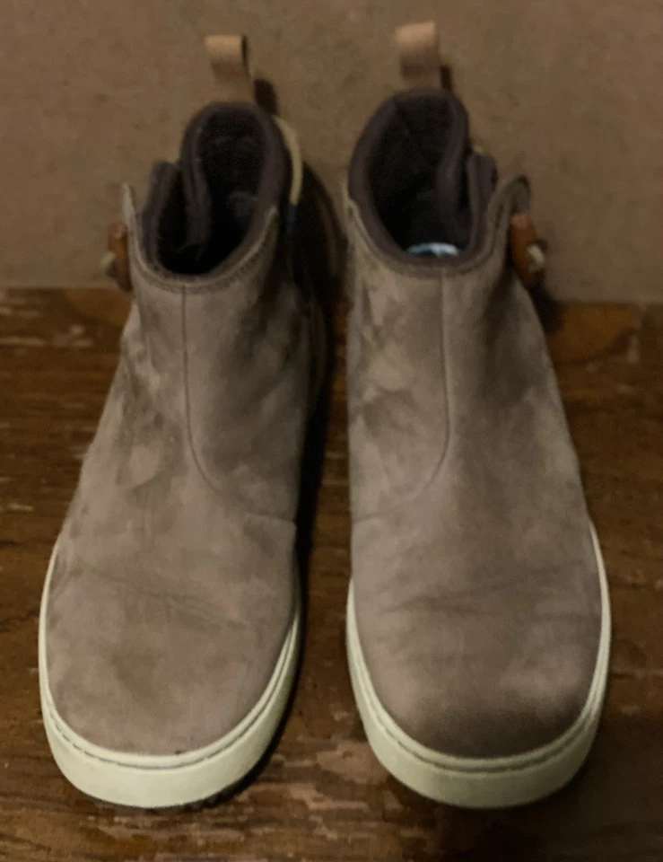 LL Bean Mountainside 8.5M Women’s Toggle Brown Leather Ankle Bootie Shoes - Image 2 of 4