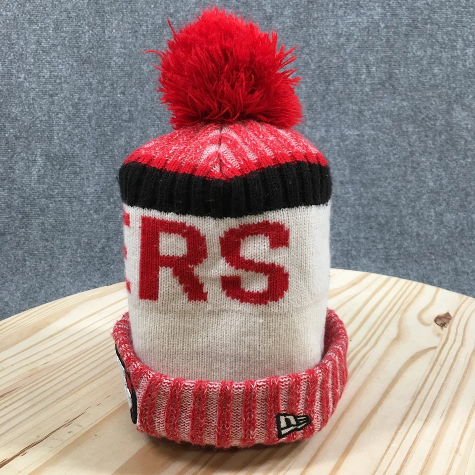 San Francisco 49ers New Era NFL Pompom Gorro Unisex Blanco Rojo OS Acrílico Foto 4 de 4