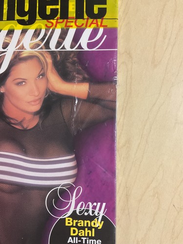 Musclemag Summer 2002 Just Lingerie Bodybuilding Magazine BRANDY DAHL HOT SEALED - Picture 3 of 24