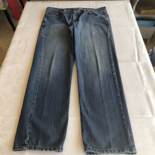 DKNY Jeans Men’s Size W36/L32 Blue Stone-Washed Jeans Pants Classic-Fit Denim