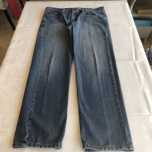 DKNY Jeans Men’s Size W36/L32 Blue Stone-Washed Jeans Pants Classic-Fit Denim - Picture 1 of 17