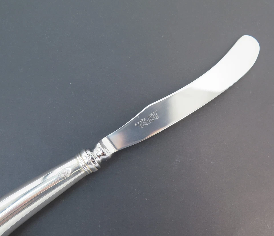 Kirk Stieff Large 'Williamsburg Shell' Place Knife - Image 3 of 4