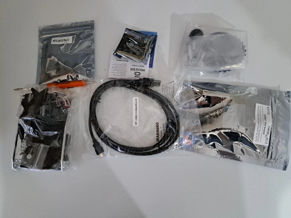 New In Box! cyber:bot robot kit Parallax Inc #32700 NICERC w/ micro:bit Beginner - Image 3 of 4