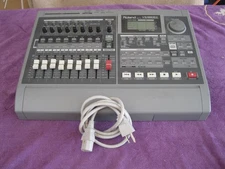 Roland VS-880EX Digital Studio Workstation - Works - No problems!!