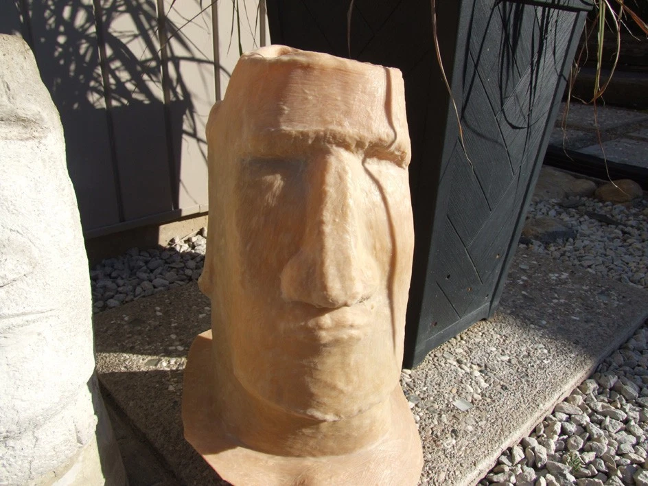 Latex mould for making New Easter Island plant pot/stand Concrete Mold Rubber Foto 3 de 4