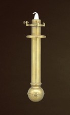 Kerzenhalter aus Messing mit einem Schraubdeckel, Höhe 25,5cm