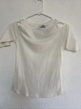 Women’s Active USA Top  White W/Cold Shoulder Sleeves Sz Small Ribbed