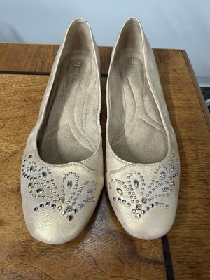 Naturalizer Women s 7 Ballet Flats N5 Comfort Leather Tan Gold Studs Shoes Metal