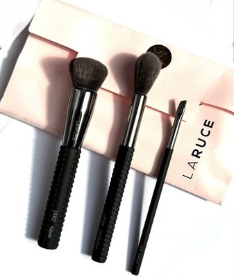 Laruce Brushes Set