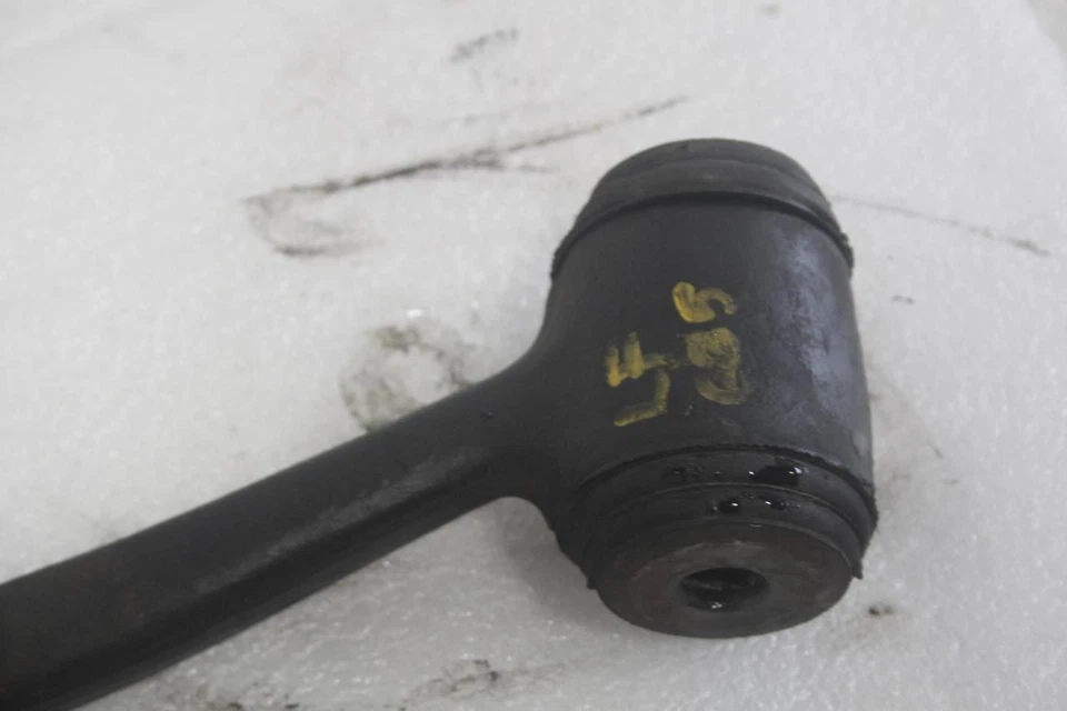 1983 MERCEDES 300SD W126 LEFT DRIVER FRONT LOWER CONTROL ARM 1263301807 - Image 4 of 4