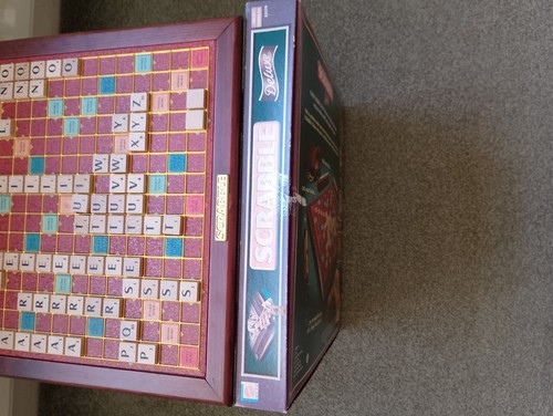 Scrabble Deluxe Wooden Tiles Rotating Board Complete/Velvet Bag Mattel 2000 - Picture 9 of 10