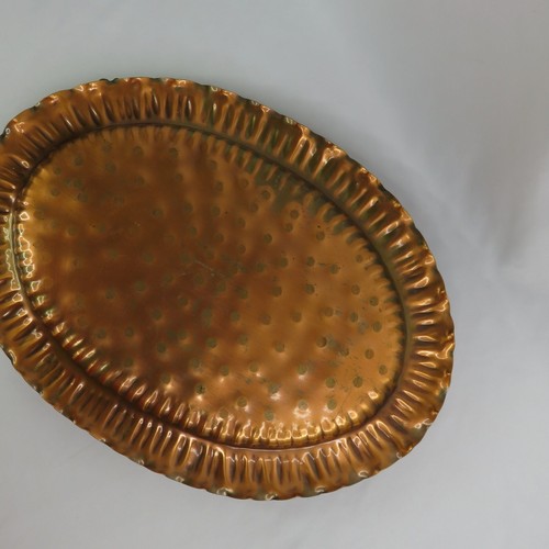 Gregorian Copper Serving Tray Hand Hammered Oval Applied Flowers Twist Handles - Picture 10 of 10