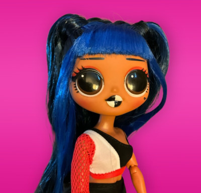 Surprise OMG Downtown B.B. Doll Blue hair Pigtails