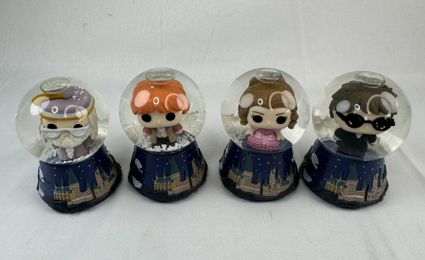 4 Funko Harry Potter Mystery Mini Snow Globes - Hermione Ron Dumbledore Desk Decor