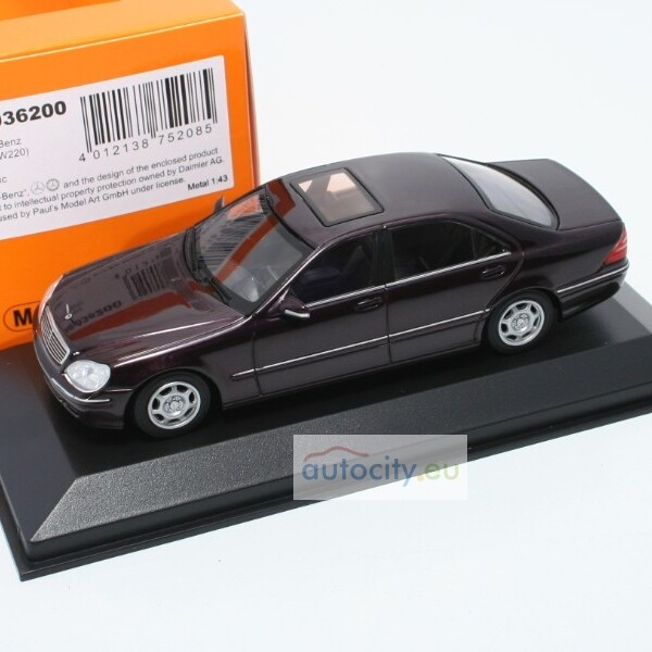 MINICHAMPSメルセデス・ベンツCLS-Klasse2004 黒1/43 Mercedes-Benz CLK Coupé (C209) Dark Blue 1:43 Minichamps