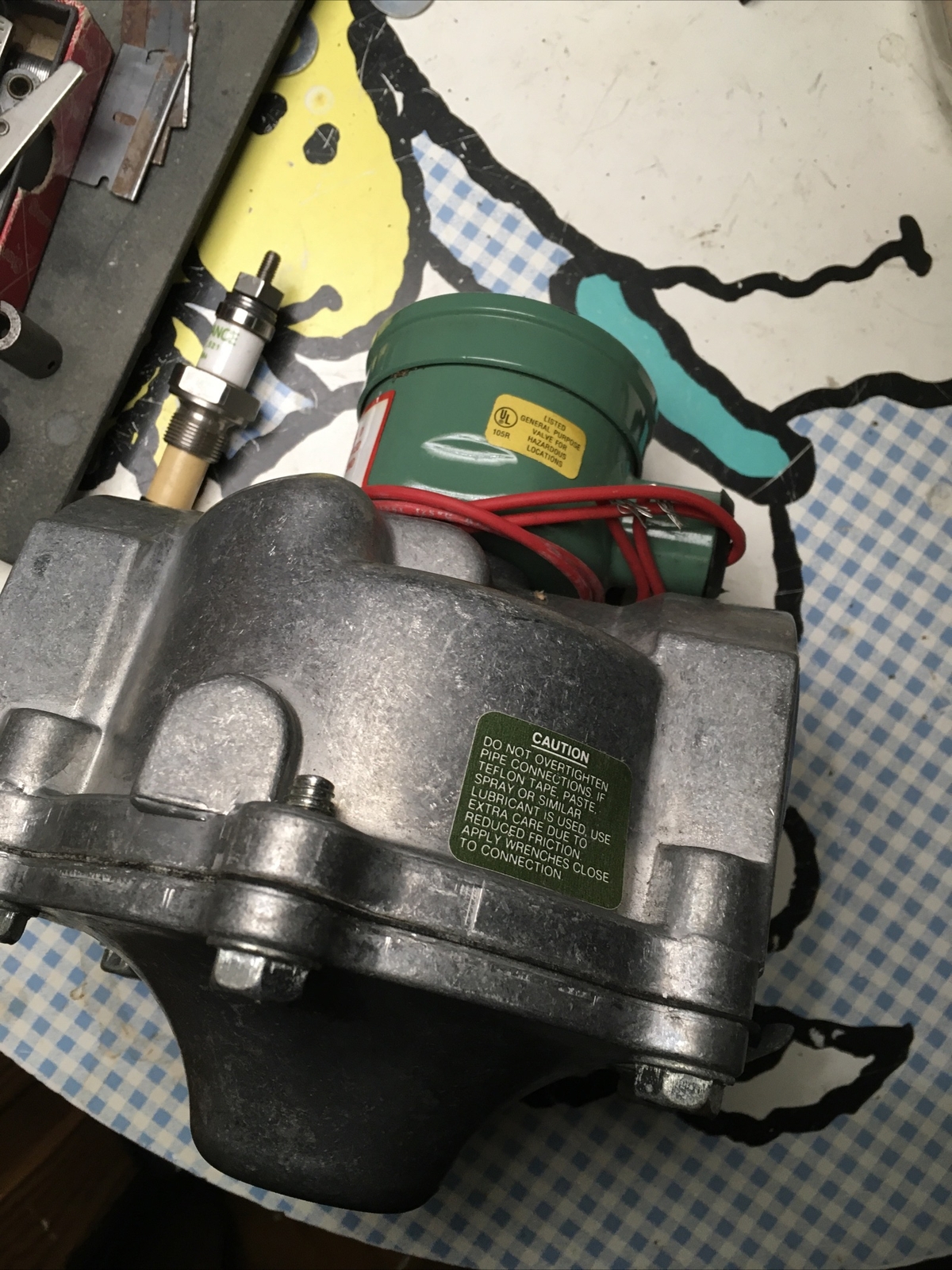 ASCO 8215C83 2" Solenoid Valve, Fuel Gas Service, 25 PSI 120 Vac 50