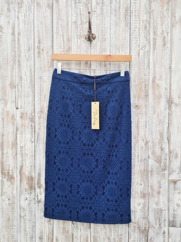 Darling Erin Lace Straight Skirt Size: S / Was Selling At Anthropologie Brands