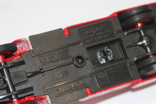 Texaco 1939 Dodge Airflow Ertl Tanker Truck Die Cast Coin Bank 1993 Deco Car - Picture 8 of 8