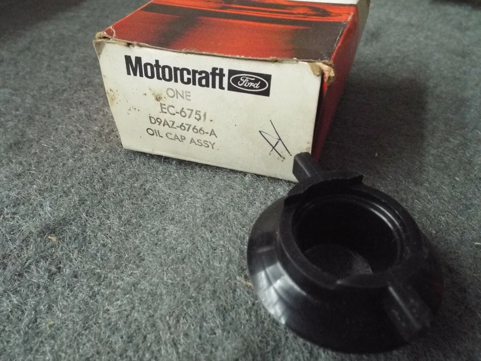 NOS Oil Breather Cap 1979 1980 1981 Ford Mercury Capri/RS/Zephyr/2.3/2300 Engine - Image 3 of 4