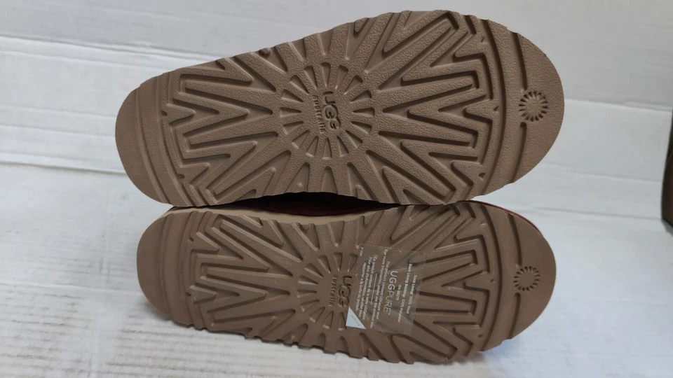 BOTA UGG NIÑO K CLASSIC PS TALLA 2 Foto 4 de 4