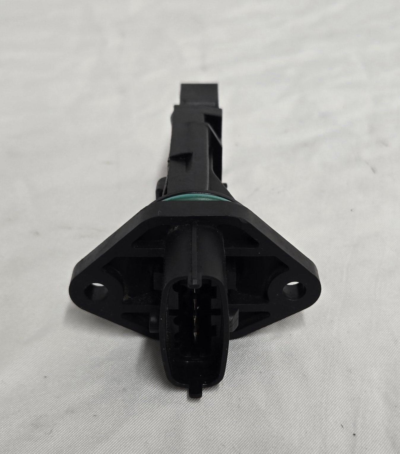 2005 Maserati Quattroporte M139 4.2L Mass Air Flow Sensor Assembly OEM