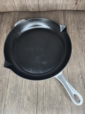 Staub 12'' Skillet Enameled Cast Iron Frying Pan Graphite Grey #30 Made France