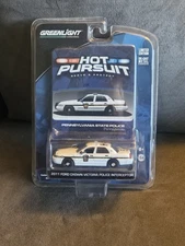 Greenlight 1/64 Hot Pursuit Pennsylvania State Police 2011 Ford Crown Victoria