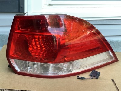 2009-2014 VW Jetta Wagon Passenger Right Side Tail Light OEM