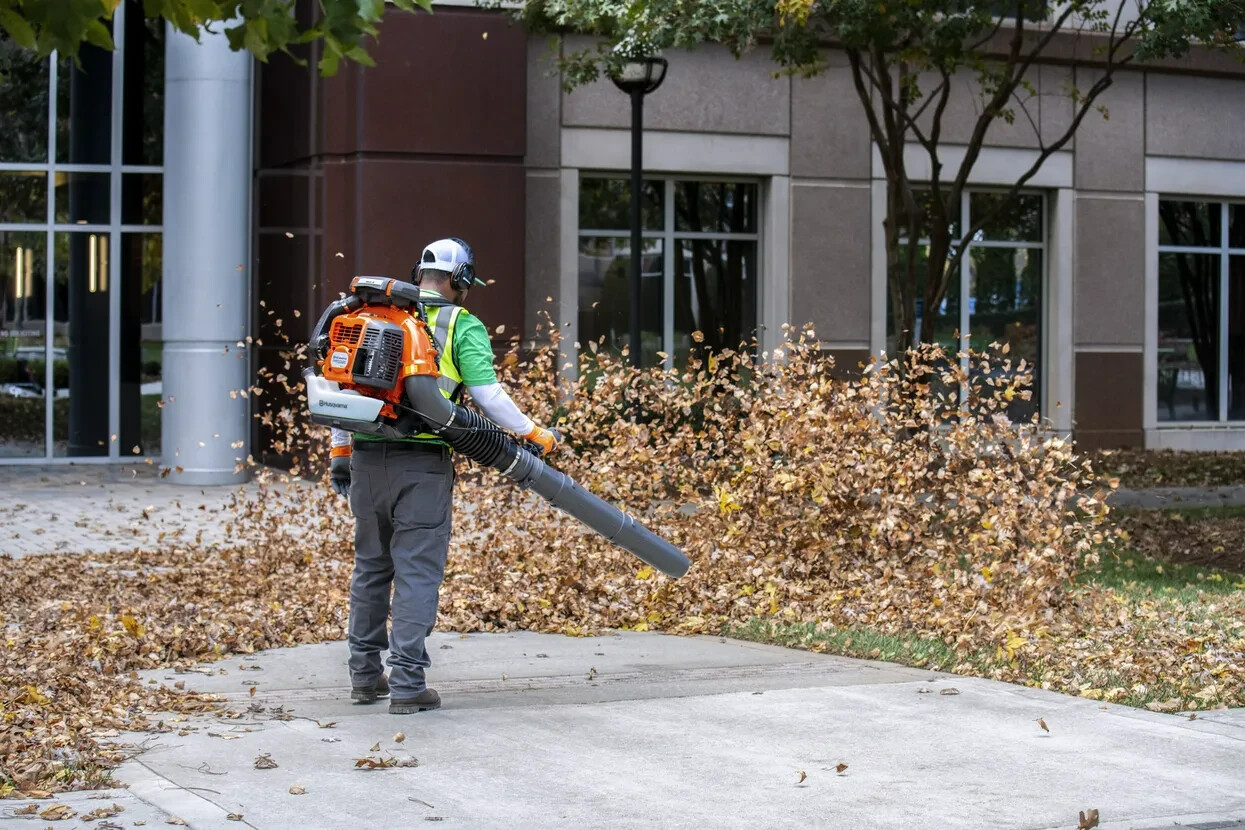 Husqvarna 580BTS Mark III Backpack Blower - Pro Series