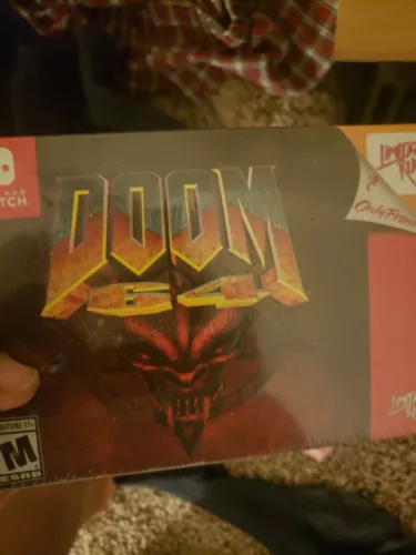Doom 64 Collector's Edition(Nintendo Switch, 2021)-Limited Run