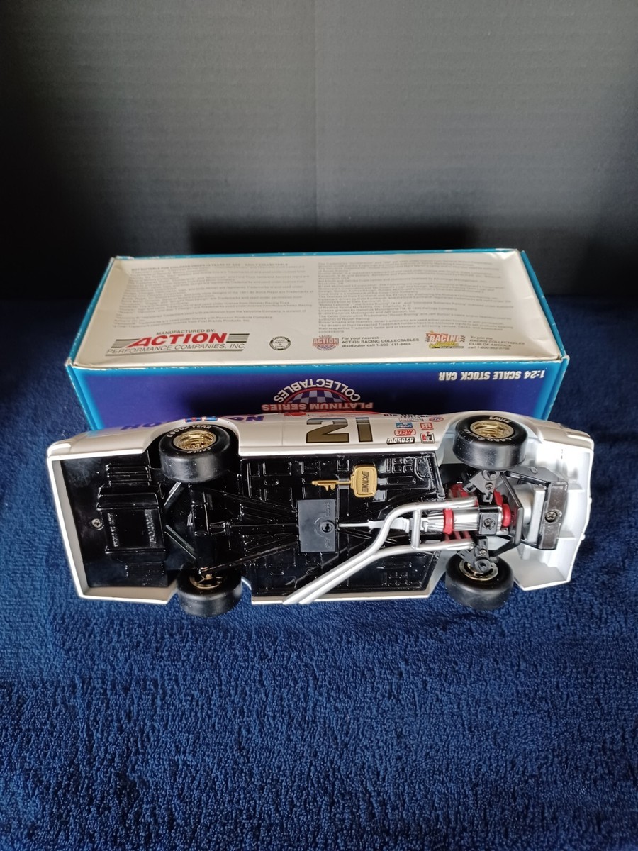 1996 Action Platinum Series 1:24 Neil Bonnett #21 Late Model 1 Of
