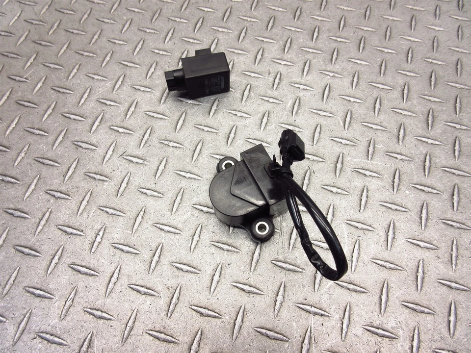 Honda CTX700 CTX700N 2015 14-17 OEM intermitente eléctrico relé punta banco sensor Foto 2 de 4