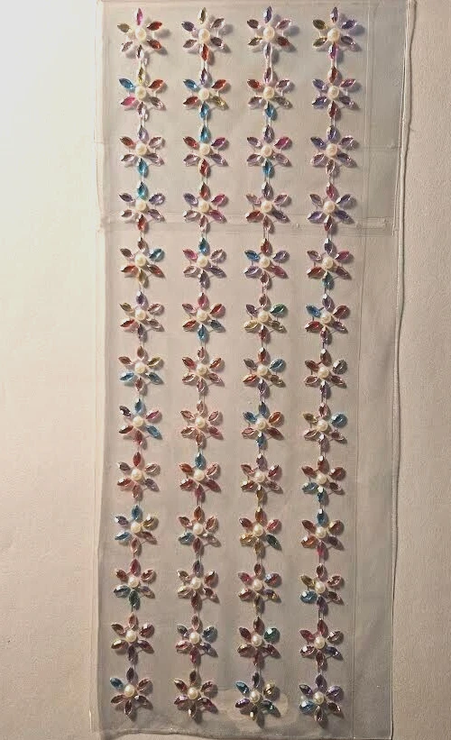 CraftbuddyUS 52 piezas FLORES DE CRISTAL 18 mm autoadhesivas gemas de diamante mezcladas Foto 3 de 3