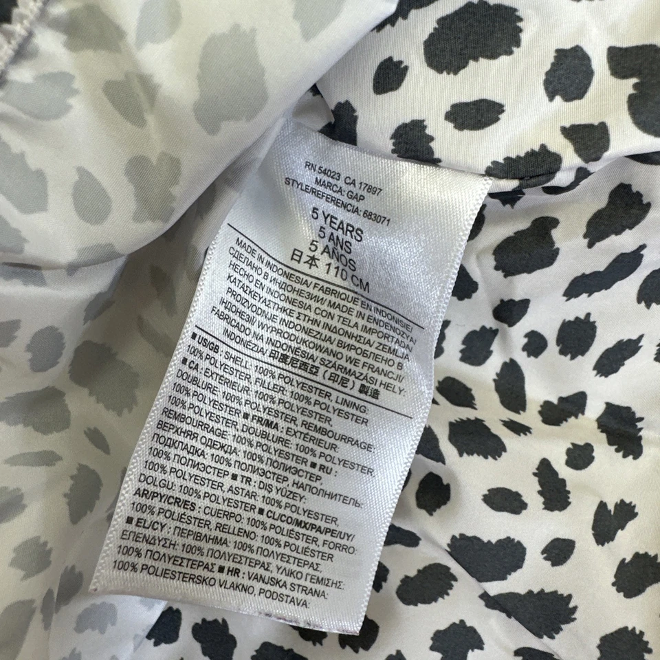 Baby Gap Kids White and Black Hoodie Leopard Spots Winter Puffer Coat Size 5 - Image 4 of 4