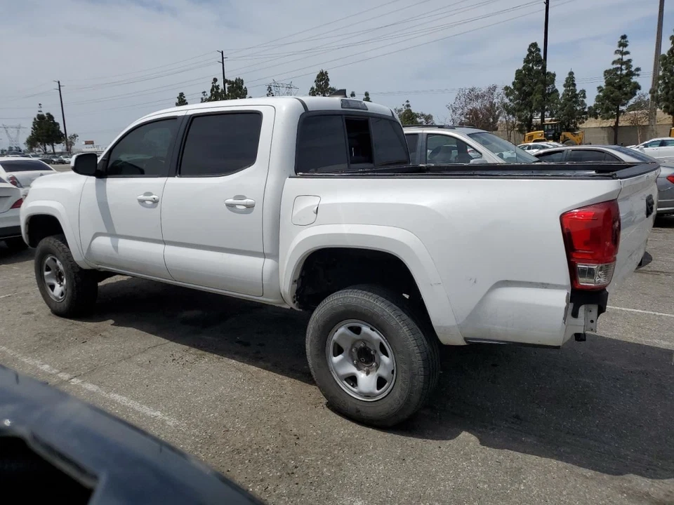 RADIATOR SHROUD 2017 TOYOTA TACOMA - Изображение 2 из 4