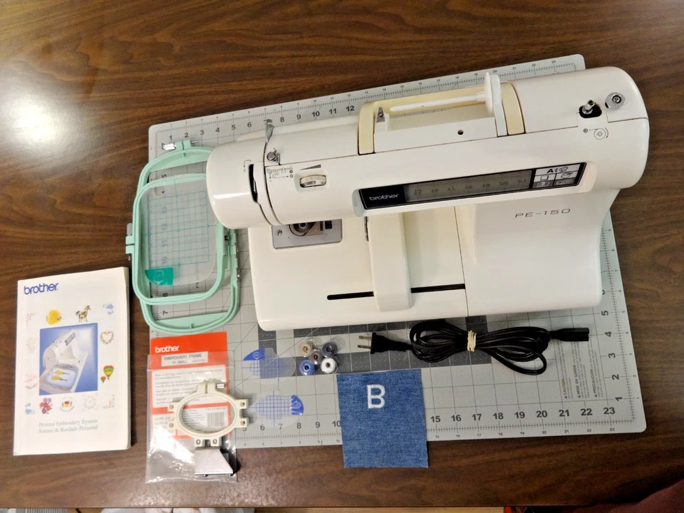 Компьютеризированная вышивальная машина Brother PE-150 с руководством - ПРОТЕСТИРОВАНА/РАБОТАЕТ - Изображение 4 из 4