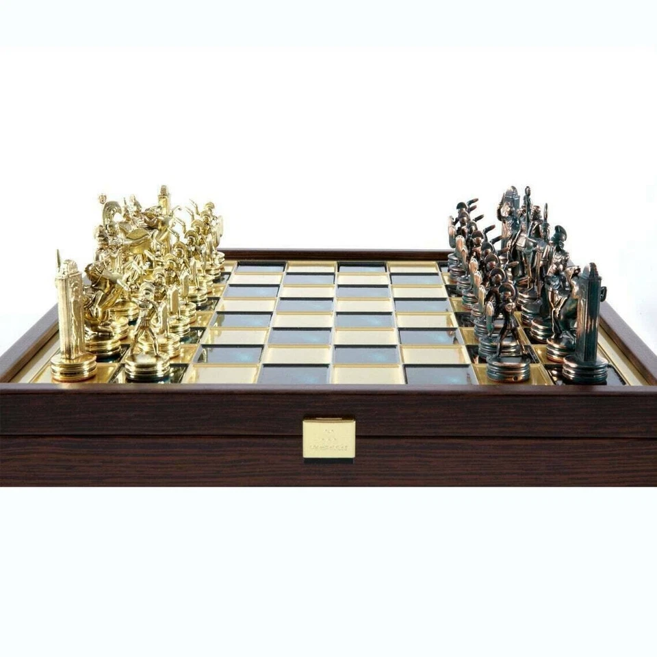 Juego de Ajedrez Tema Mitología Griega con Tablero Verde Foto 3 de 3