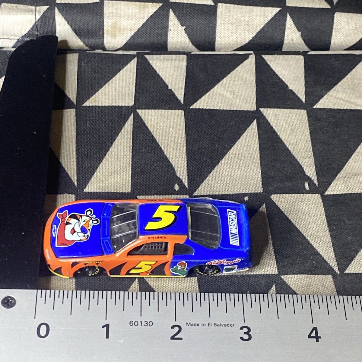 Kelloggs Nascar Monte Carlo Tony The Tiger Car # 5 Cereal